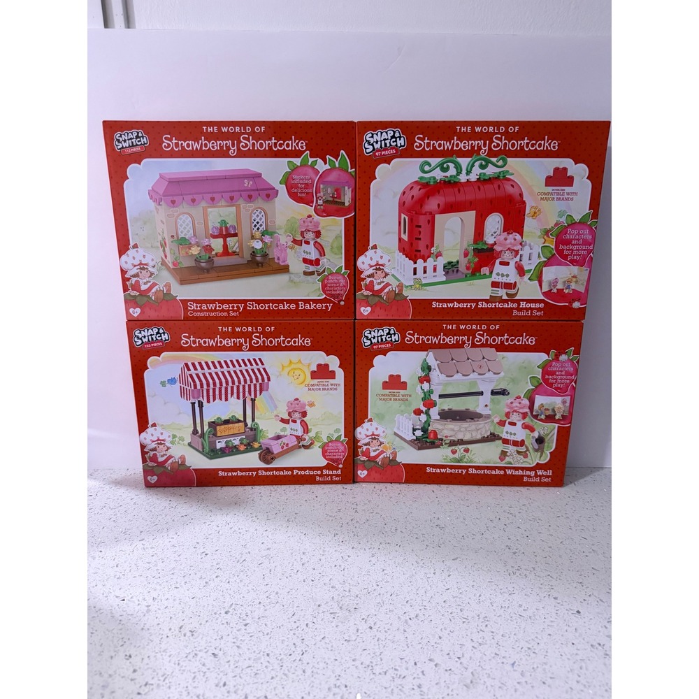Strawberry Shortcake Snap & Switch Build Set Lot Bakery House Produce Stand Well
